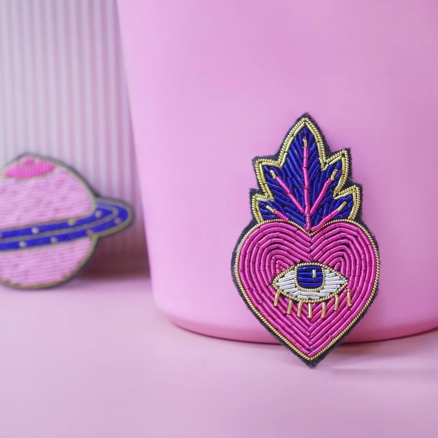 Broche - Ex-Voto - Rose - Malicieuse