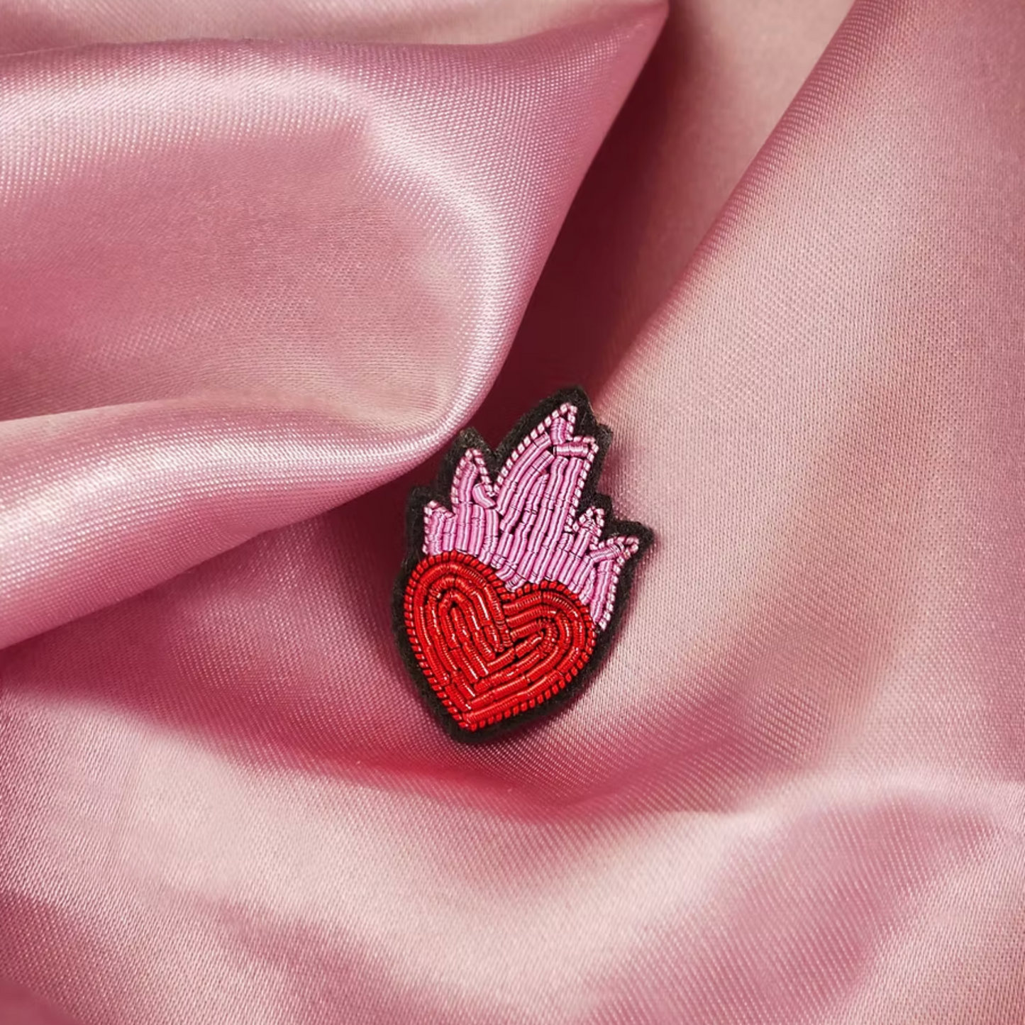 Broche - Mini coeur enflammé St Valentin - Malicieuse
