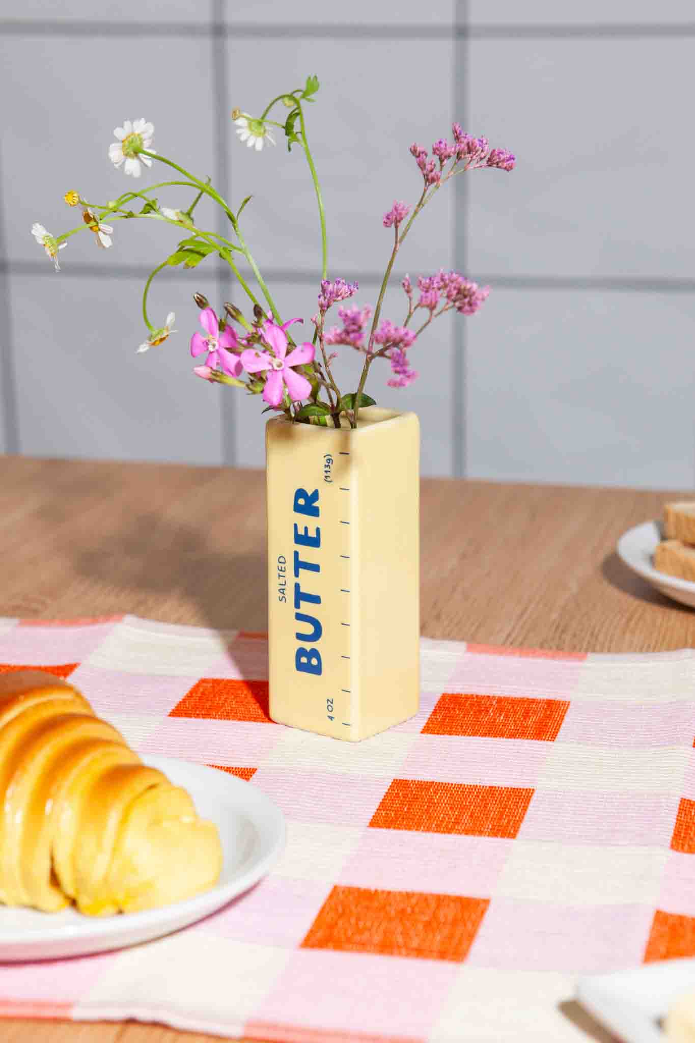 Vase - Butter - DOIY