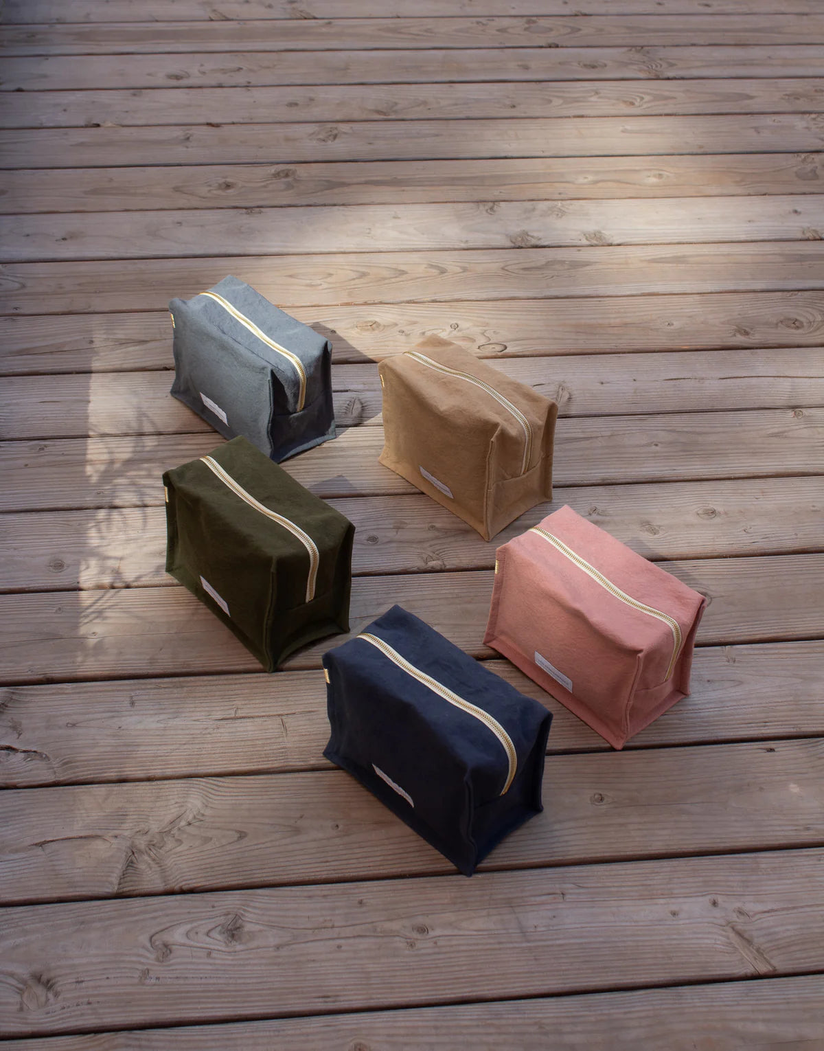 Trousse de toilette - cube - Bois de rose en épaisse toile de coton bio - Les pensionnaires