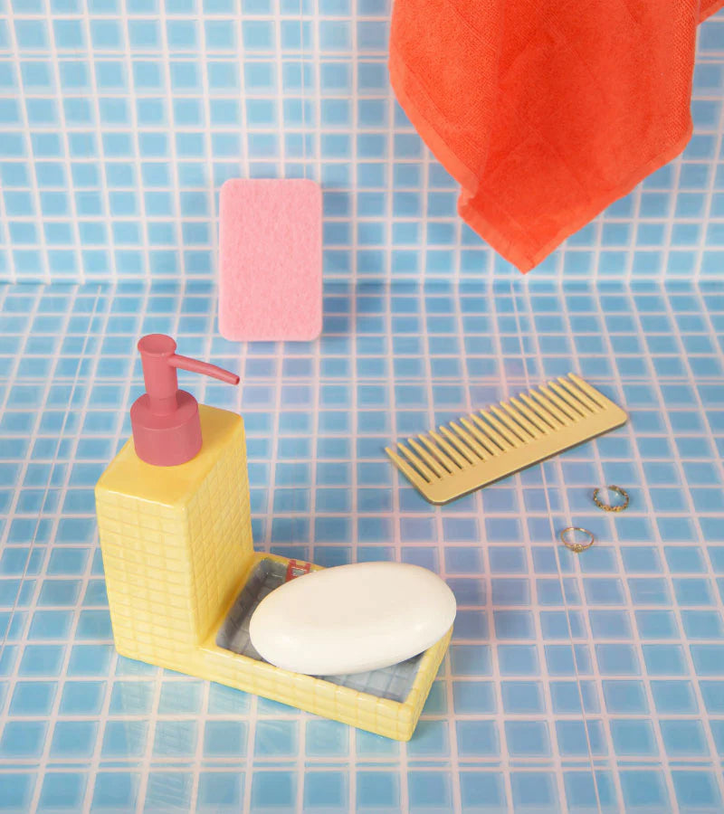 Distributeur de savon - Piscine - L'expressionist